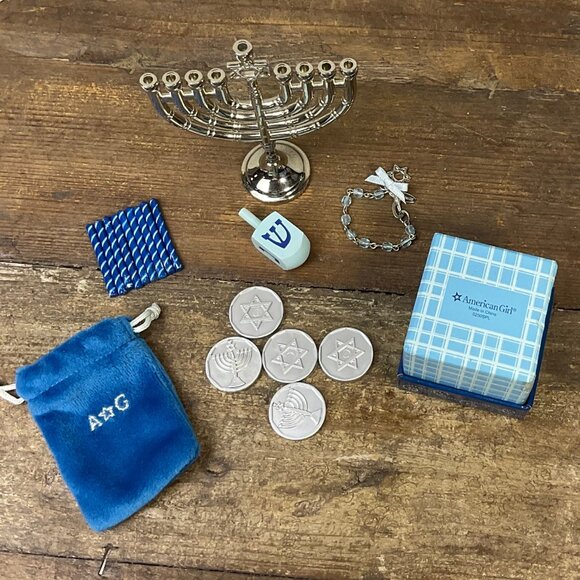 American Girl Hanukkah Gift Set – Complete - Picture 3 of 3